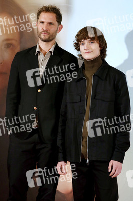 Filmpremiere 'Wir sind dann wohl die Angehörigen' in Berlin