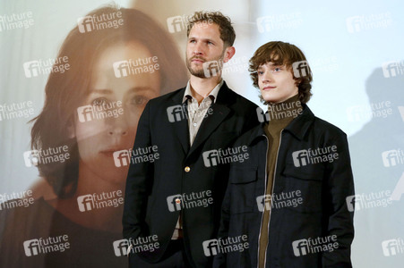 Filmpremiere 'Wir sind dann wohl die Angehörigen' in Berlin