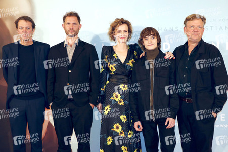 Filmpremiere 'Wir sind dann wohl die Angehörigen' in Berlin