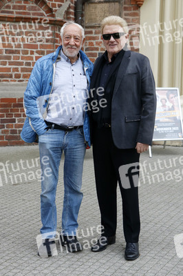 Pressetermin mit Heino und Dieter Hallervorden in Dessau