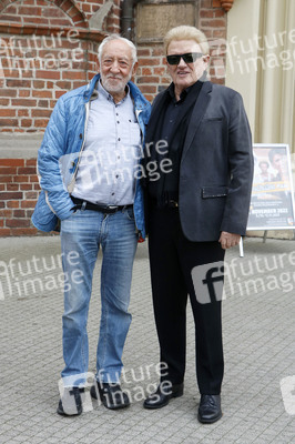 Pressetermin mit Heino und Dieter Hallervorden in Dessau