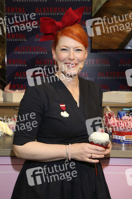 Enie van de Meiklokjes im AEZ Hamburg