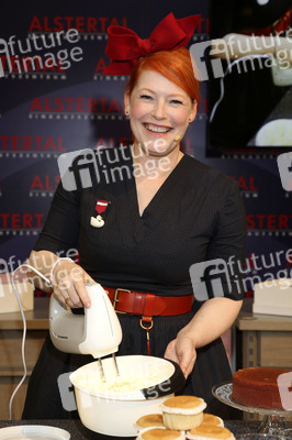 Enie van de Meiklokjes im AEZ Hamburg