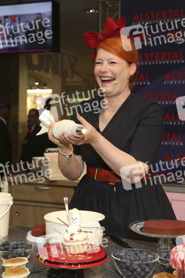 Enie van de Meiklokjes im AEZ Hamburg