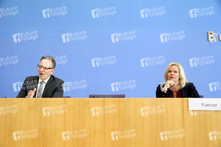Bundespressekonferenz Sicherheit und Kriminalität in Deutschland in Berlin
