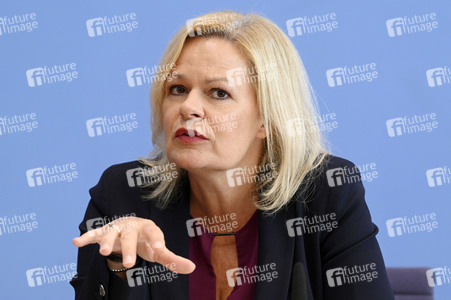 Bundespressekonferenz Sicherheit und Kriminalität in Deutschland in Berlin