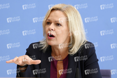 Bundespressekonferenz Sicherheit und Kriminalität in Deutschland in Berlin