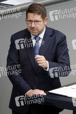 66. Sitzung des Deutschen Bundestages in Berlin