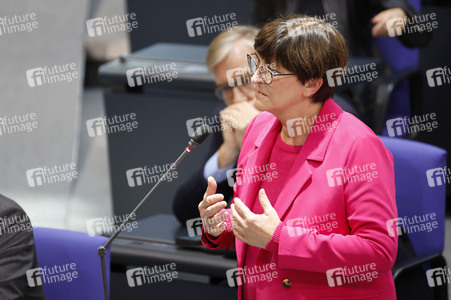 66. Sitzung des Deutschen Bundestages in Berlin