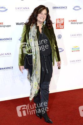 Goldene Bild der Frau 2022 in Hamburg