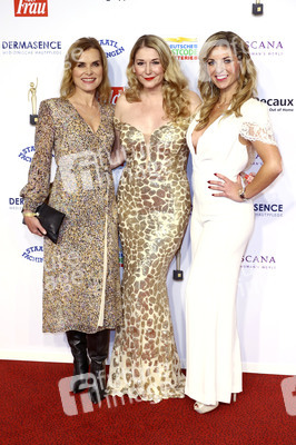 Goldene Bild der Frau 2022 in Hamburg