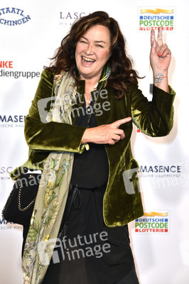 Goldene Bild der Frau 2022 in Hamburg