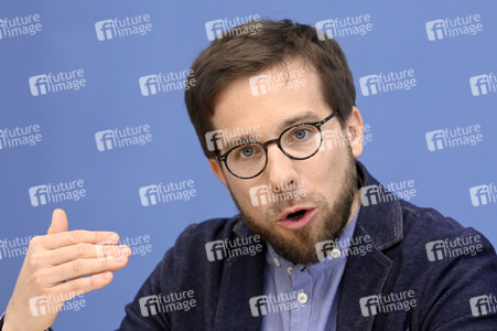 Bundespressekonferenz Bereinigungssitzung des Haushaltsausschusses in Berlin