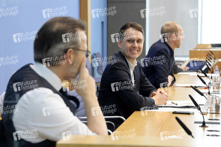 Bundespressekonferenz Bereinigungssitzung des Haushaltsausschusses in Berlin