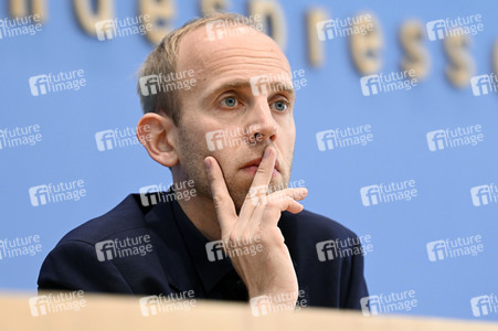 Bundespressekonferenz Bereinigungssitzung des Haushaltsausschusses in Berlin