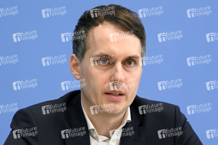 Bundespressekonferenz Bereinigungssitzung des Haushaltsausschusses in Berlin