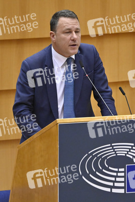 Plenartagung zum Ergebnis der Modernisierung des Vertrags über die Energiecharta im EU-Parlament in Brüssel