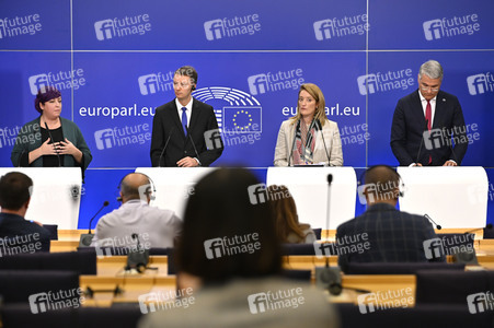 Pressekonferenz zum REPowerEU-Kapitel im EU-Parlament in Brüssel