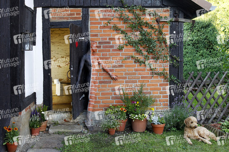 FARBKÖRPER Kalender 2023: Camouflage Art-Bodypainting