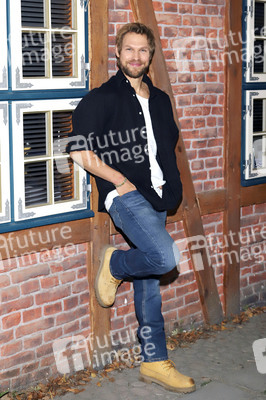 Fototermin zum Drehstart der 21. Staffel der ARD-Serie 'Rote Rosen' in Lüneburg