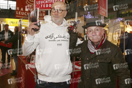 Leuchtfeuer-Teddy-Aktion 2022 in Hamburg