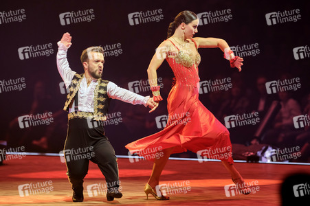 Tanzshow 'Let's Dance - Die Live-Tour 2022' in Hannover