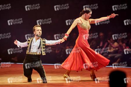 Tanzshow 'Let's Dance - Die Live-Tour 2022' in Hannover