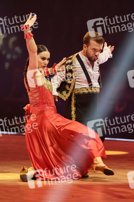 Tanzshow 'Let's Dance - Die Live-Tour 2022' in Hannover