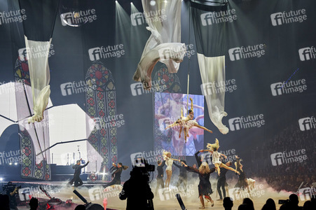 Tanzshow 'Let's Dance - Die Live-Tour 2022' in Hannover
