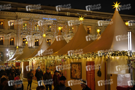 Weihnachtszauber 2022 an der Staatsoper in Berlin