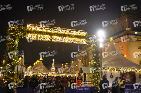 Weihnachtszauber 2022 an der Staatsoper in Berlin