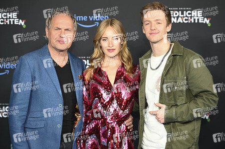 Serienpremiere 'Friedliche Weihnachten' in München