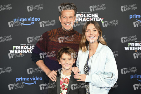 Serienpremiere 'Friedliche Weihnachten' in München