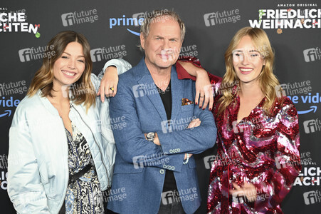 Serienpremiere 'Friedliche Weihnachten' in München