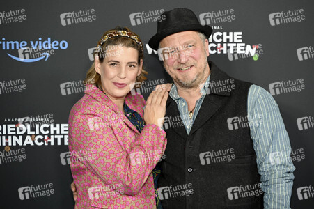 Serienpremiere 'Friedliche Weihnachten' in München