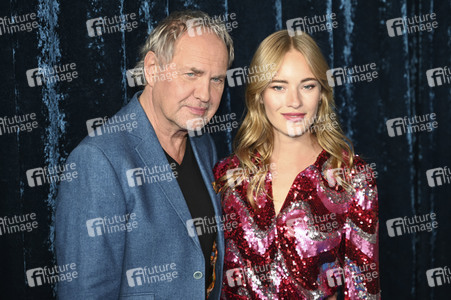 Serienpremiere 'Friedliche Weihnachten' in München