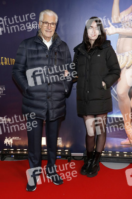 Revuepremiere 'Berlin Berlin - Die große Show der Goldenen 20er Jahre' in Berlin