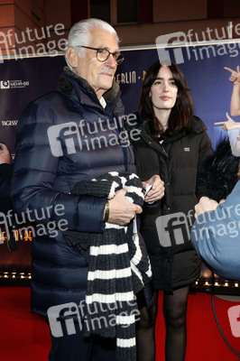 Revuepremiere 'Berlin Berlin - Die große Show der Goldenen 20er Jahre' in Berlin