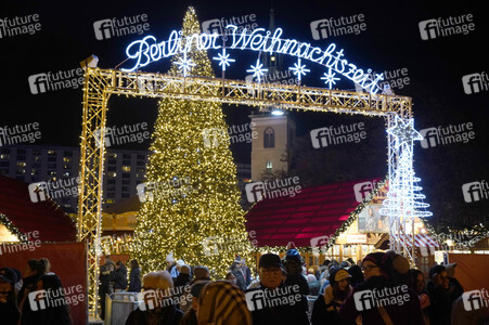 Weihnachtsmarkt am Roten Rathaus 2022 in Berlin