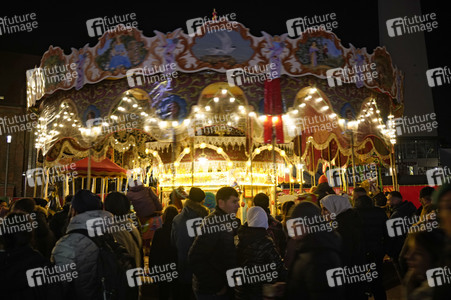 Weihnachtsmarkt am Roten Rathaus 2022 in Berlin