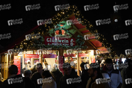 Weihnachtsmarkt am Roten Rathaus 2022 in Berlin