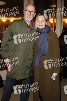 Theaterpremiere 'Rosige Aussicht' in Berlin