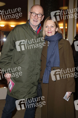 Theaterpremiere 'Rosige Aussicht' in Berlin