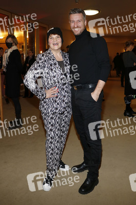 Theaterpremiere 'Rosige Aussicht' in Berlin