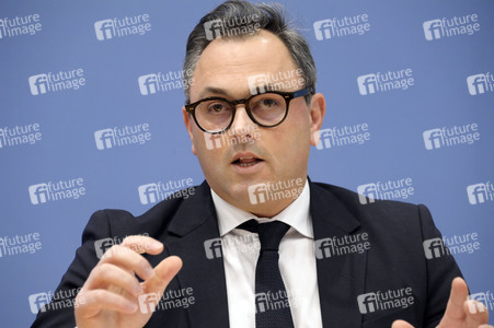 Bundespressekonferenz Reformvorschläge der Regierungskommission Krankenhausversorgung in Berlin