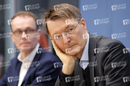 Bundespressekonferenz Reformvorschläge der Regierungskommission Krankenhausversorgung in Berlin