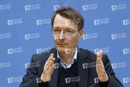 Bundespressekonferenz Reformvorschläge der Regierungskommission Krankenhausversorgung in Berlin