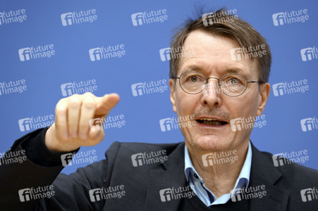 Bundespressekonferenz Reformvorschläge der Regierungskommission Krankenhausversorgung in Berlin