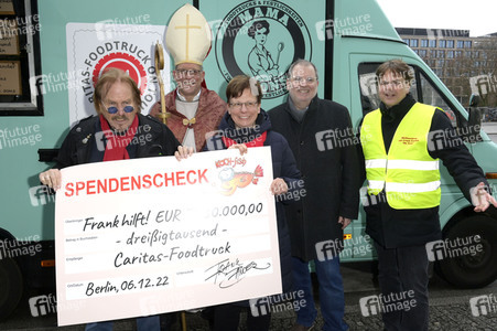 Pressetermin mit Frank Zander zur Aktion 'Weihnachten mit Frank on Tour' in Berlin