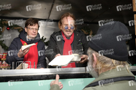 Pressetermin mit Frank Zander zur Aktion 'Weihnachten mit Frank on Tour' in Berlin
